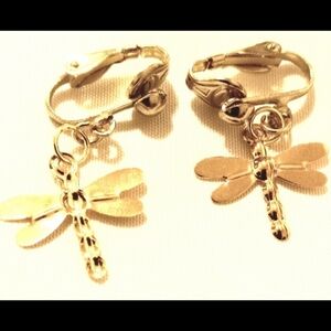1" Gold Light Weight Nature Butterfly Dangle Clip-on Earrings